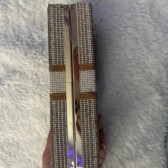 Crystal Money Stack Clutch - Picture 6 of 6